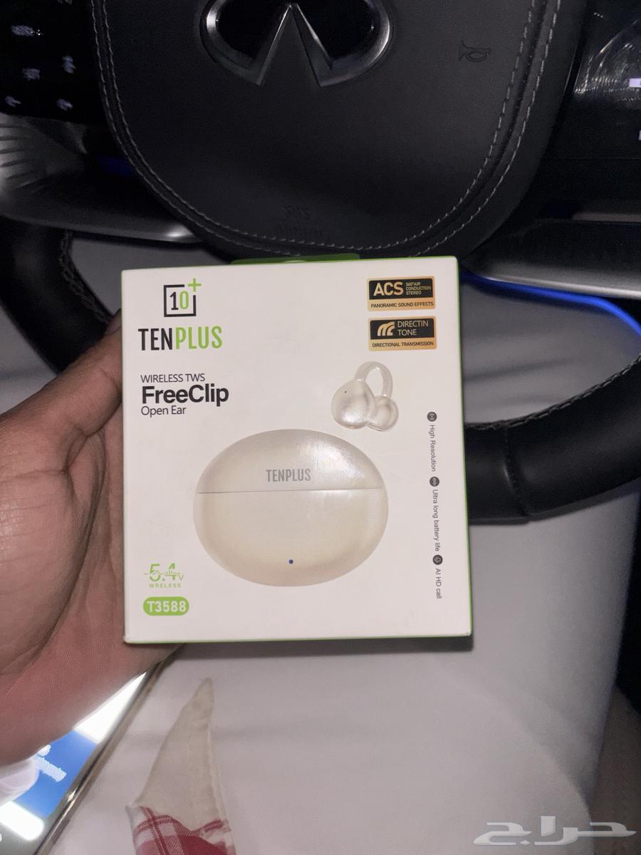 New Tenplus headphones, opened the box but didn't like them, held them to my ear64570818795009110