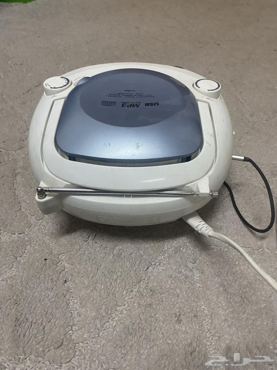 Pink cassettes, radio and Toshiba 4-in-1 recorder64571203353347110