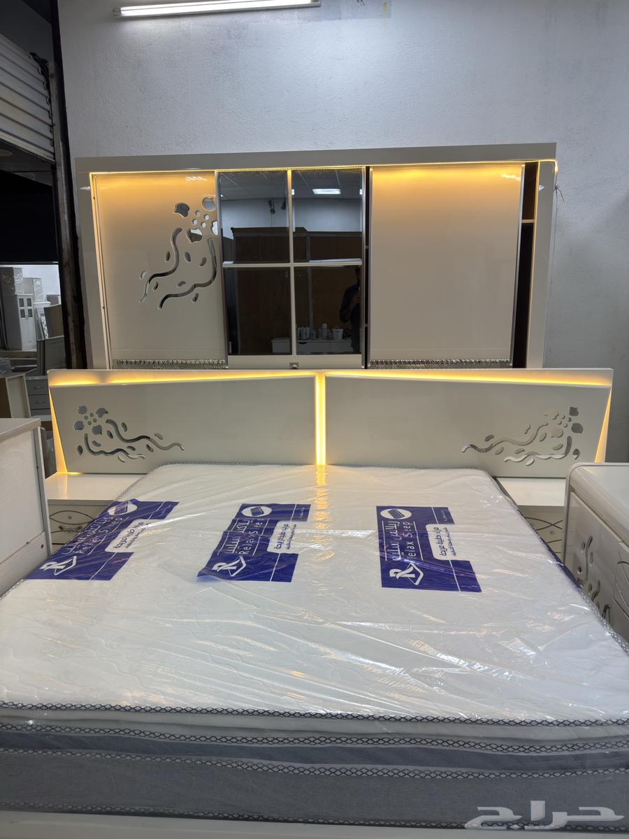 Classic bedroom set used but in good condition64562950833027111