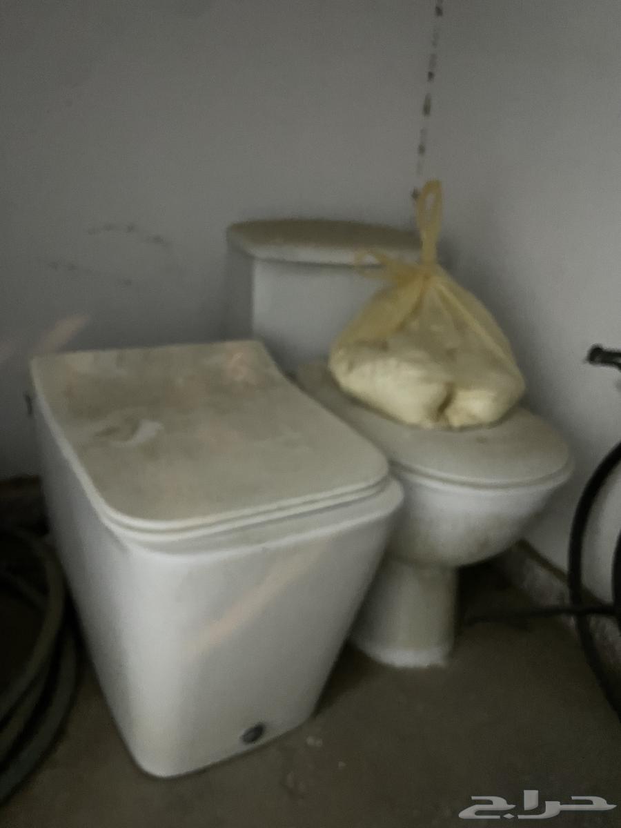 كرسي مرحاض كهربائي64568058243459112