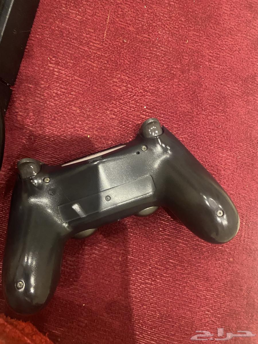 شبه جديد سوني فور ويد اصليه جات مع السوني والثاني صينيه64570531628033111