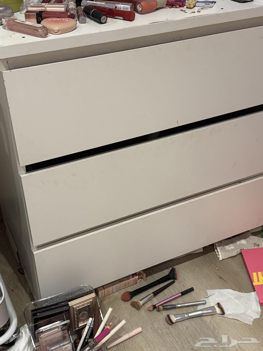 IKEA shelf for sale64563964353027110