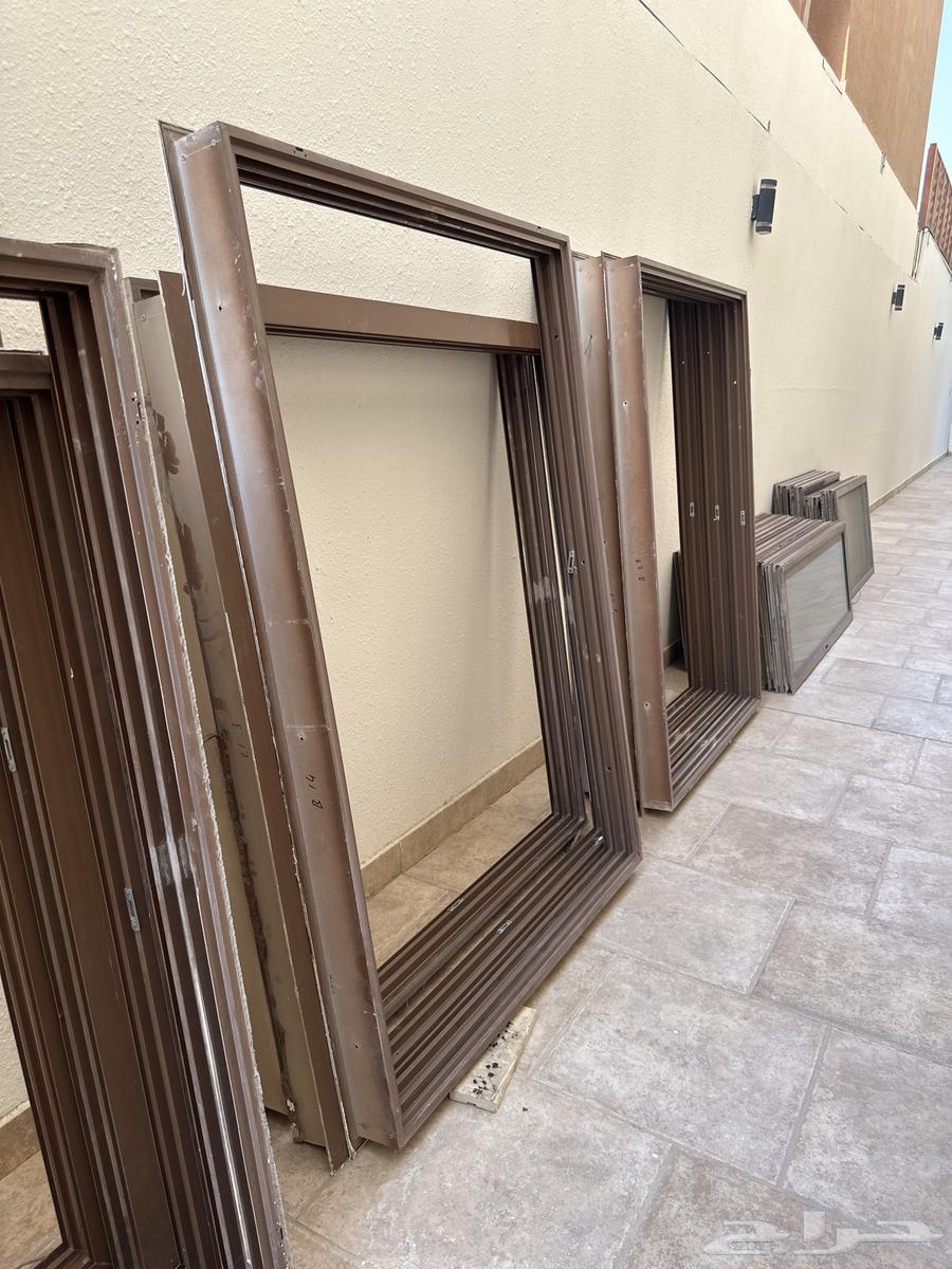 Clean aluminum windows with frame for sale, fully used64567835832833111