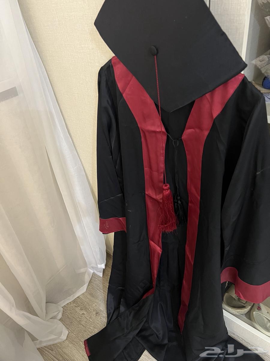 بيع ارواب تخرج بسعر رمزي (اسود- سماوي- وردي)64569426667393113