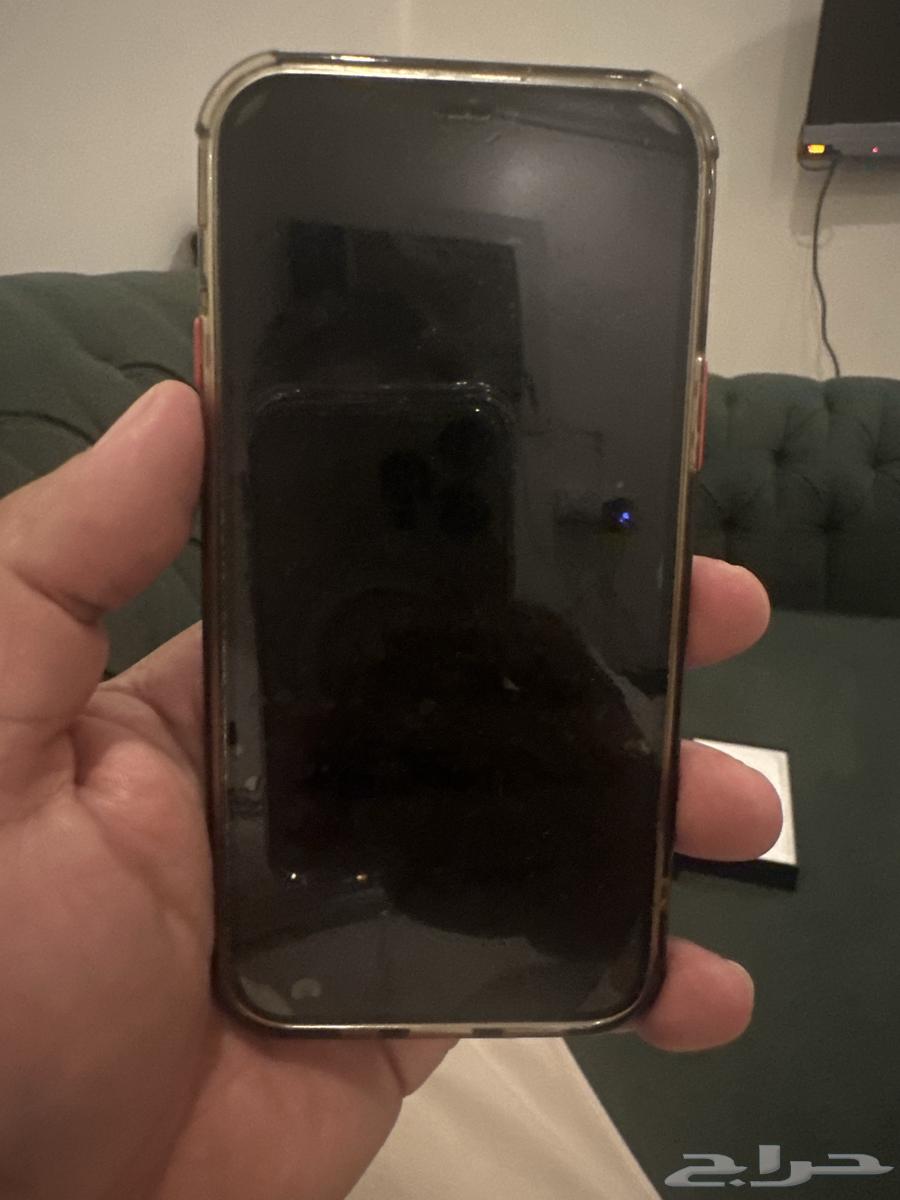 جوال ايفون12 برو بحالة ممتازة64563508281859111