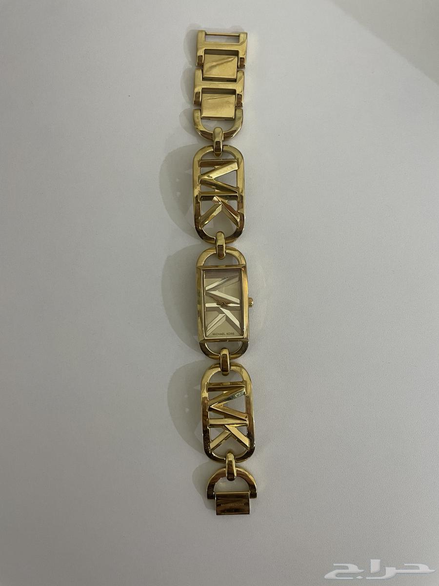 ساعة مايكل كورس اصليه مستعمله بدون ملحقات64570887456002112