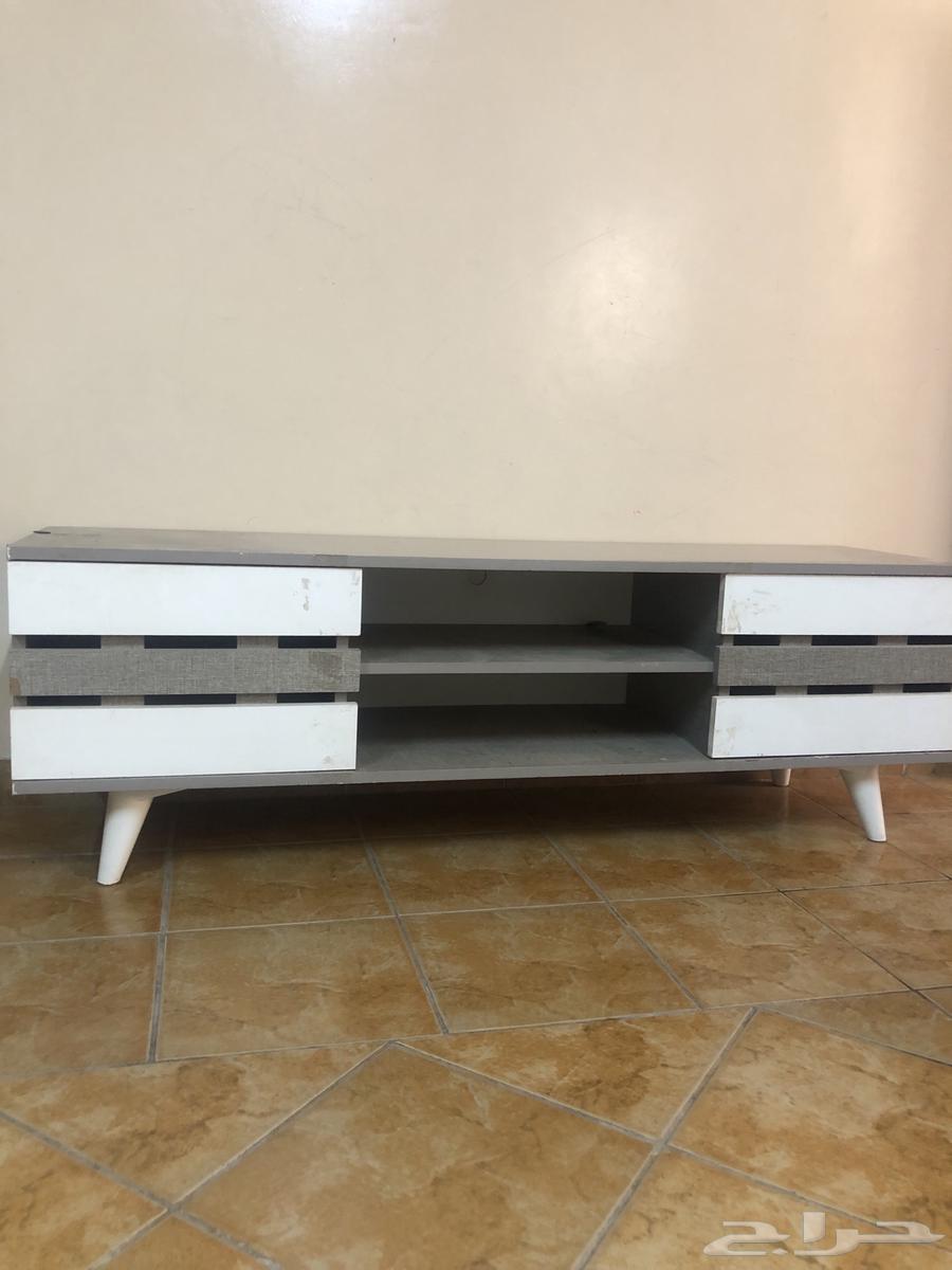 كنب 6 قطع بحالة ممتازه وطاولة شبه جديده64566092264450113