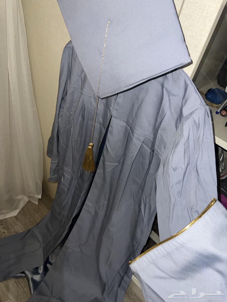 بيع ارواب تخرج بسعر رمزي (اسود- سماوي- وردي)64569426667393111