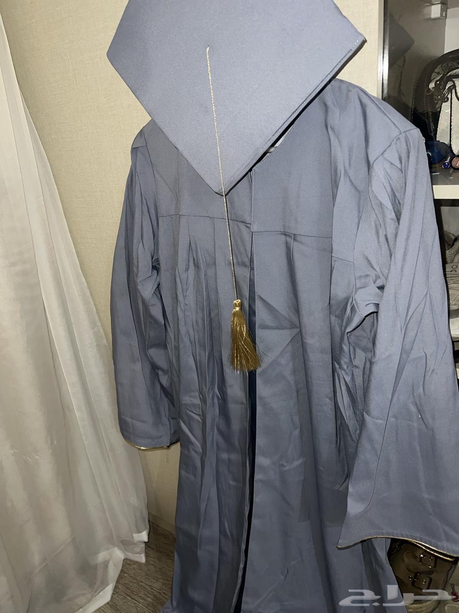 بيع ارواب تخرج بسعر رمزي (اسود- سماوي- وردي)64569426667393110