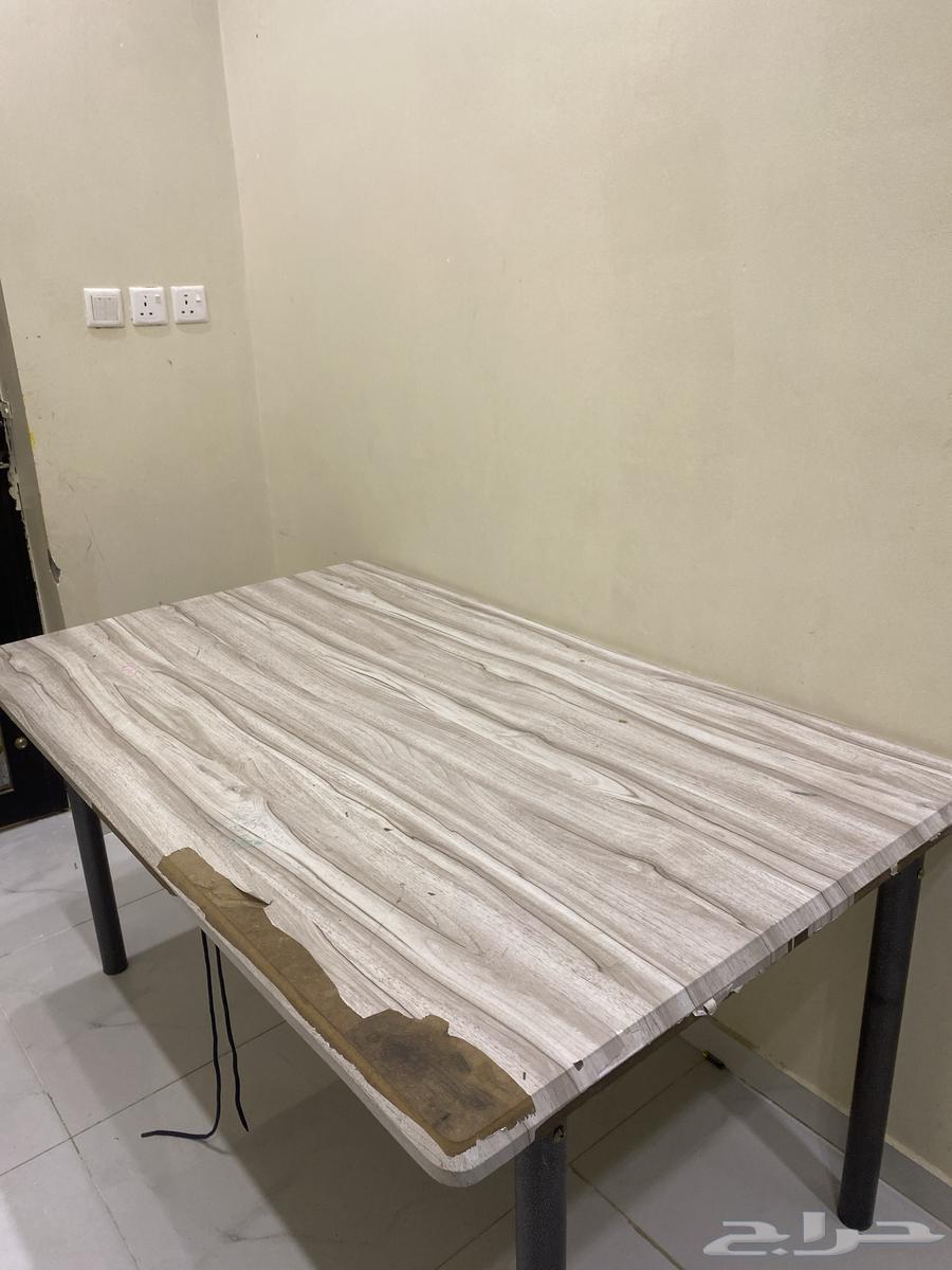 طاوله للبيع ب 11064563840221442110