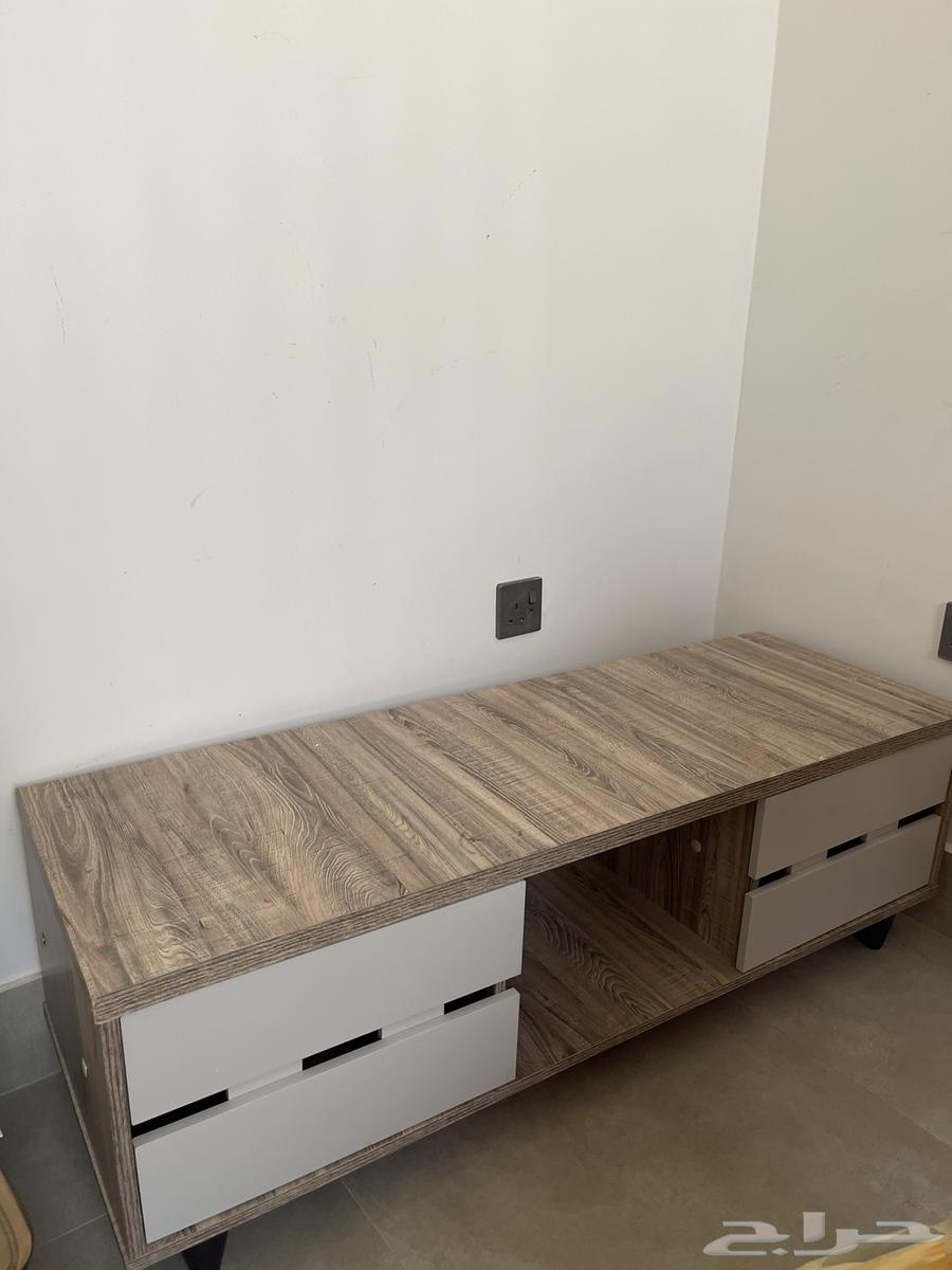 طاوله تلفاز للبيع السعر ب 10064566851826179110