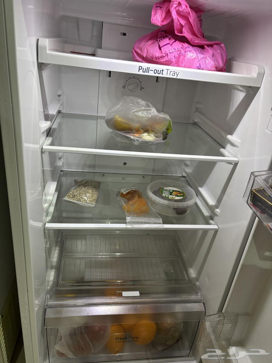 ثلاجه ال جي عطلانه للبيع64566548146562113