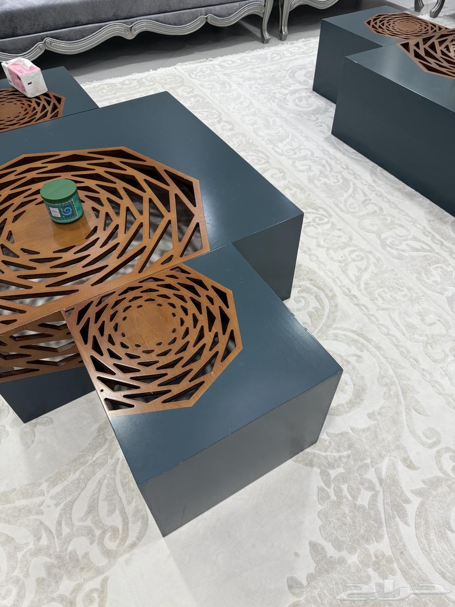 طاولة خدمة اربع وطاولة قهوة ثنتين64570914555265111