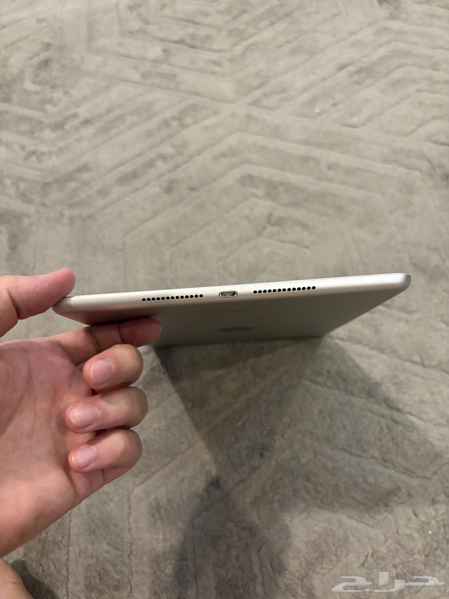 ايباد الجيل الثامن وقلم ابل اصلي64566865654658114