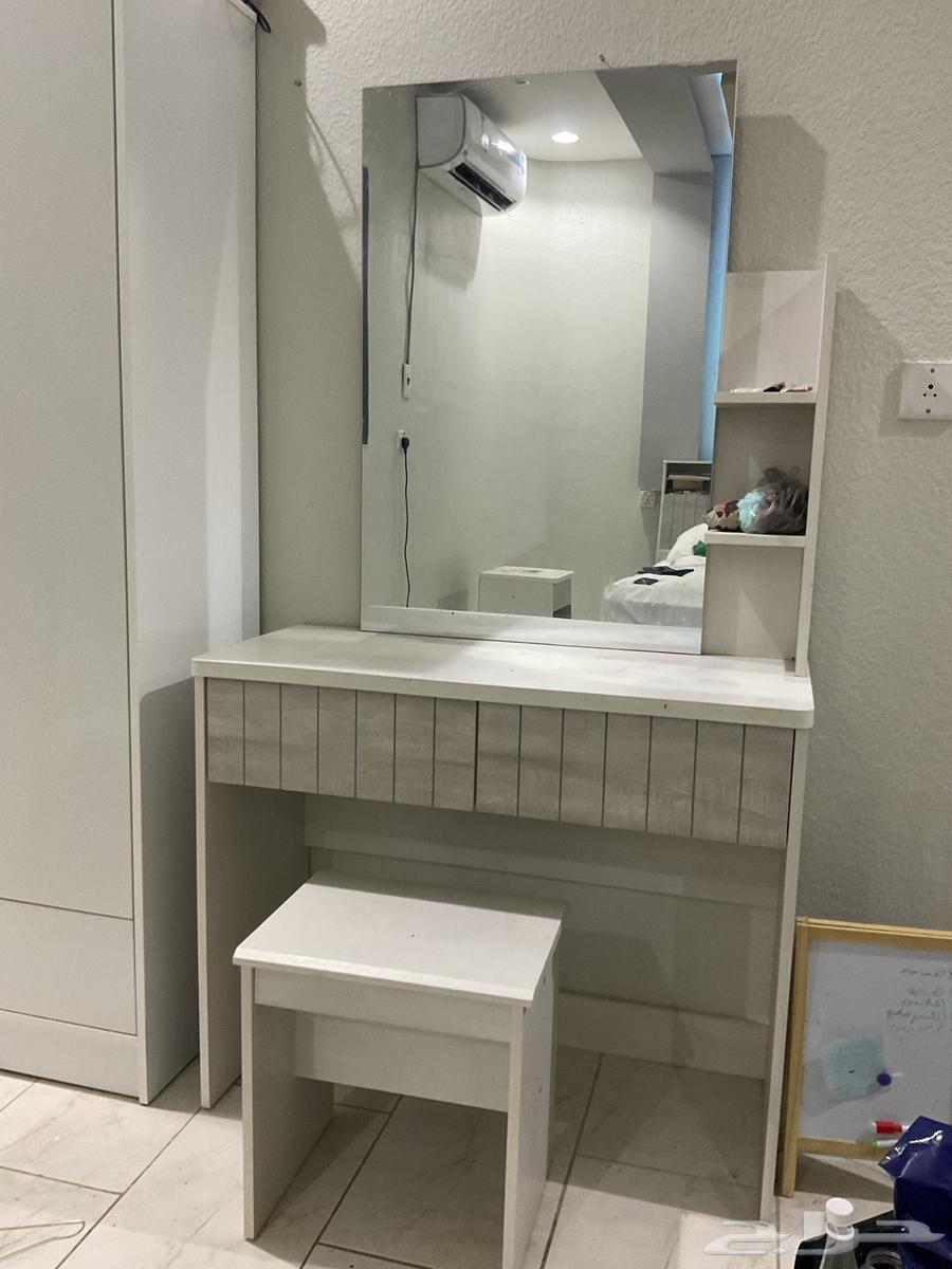 اثاث مستعمل غرفة نوم للبيع مدة استخدام 6 شهور64562937183489113