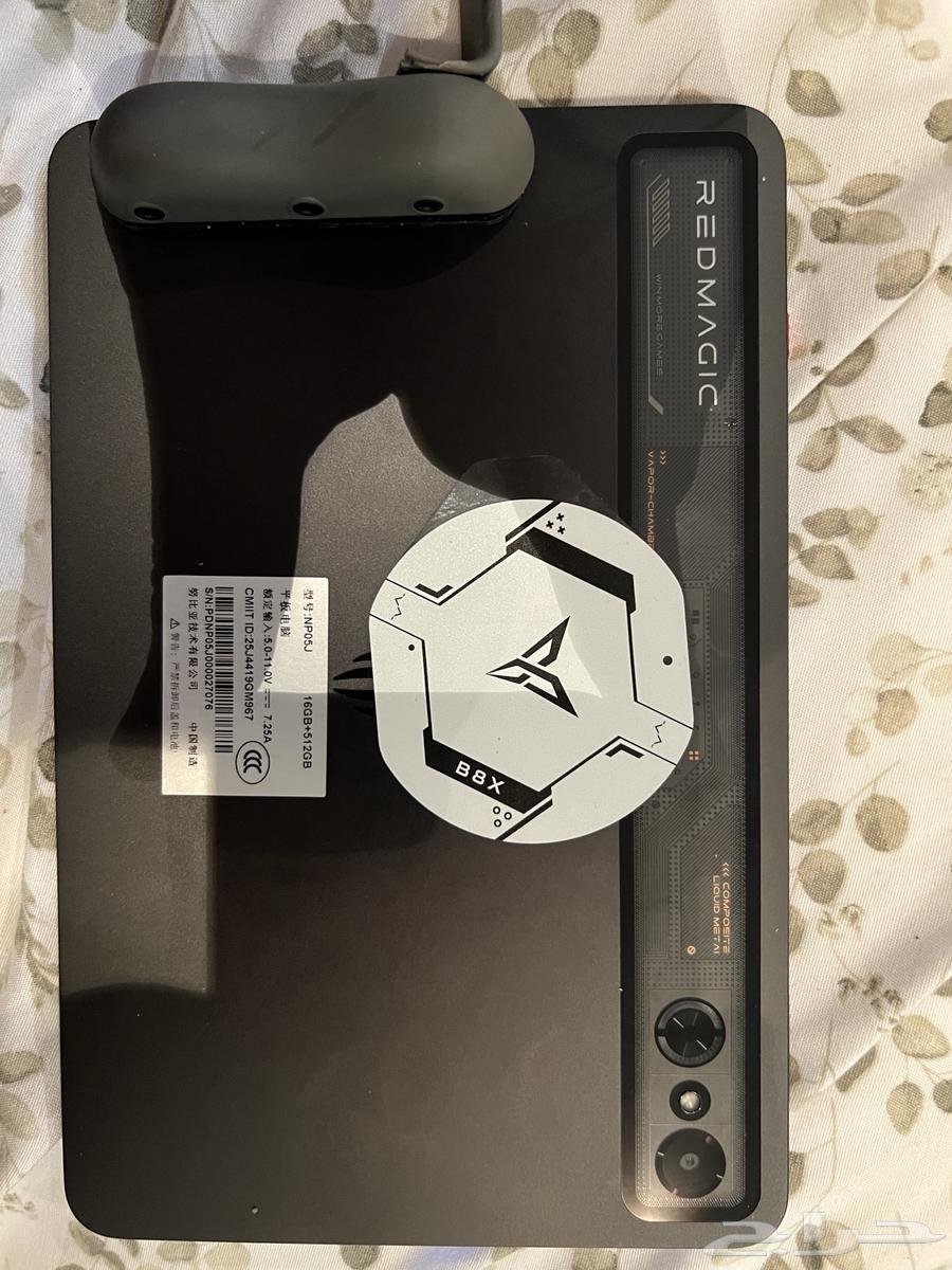 للبيع ايباد رد مجك استرا باد 3 برو 512 قيقا 16 رام مستعمل64570121823746111