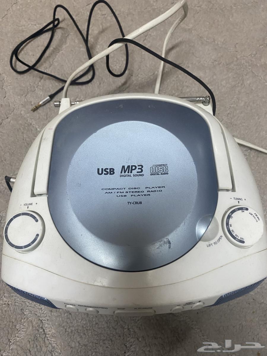 Pink cassettes, radio and Toshiba 4-in-1 recorder64571203353347112