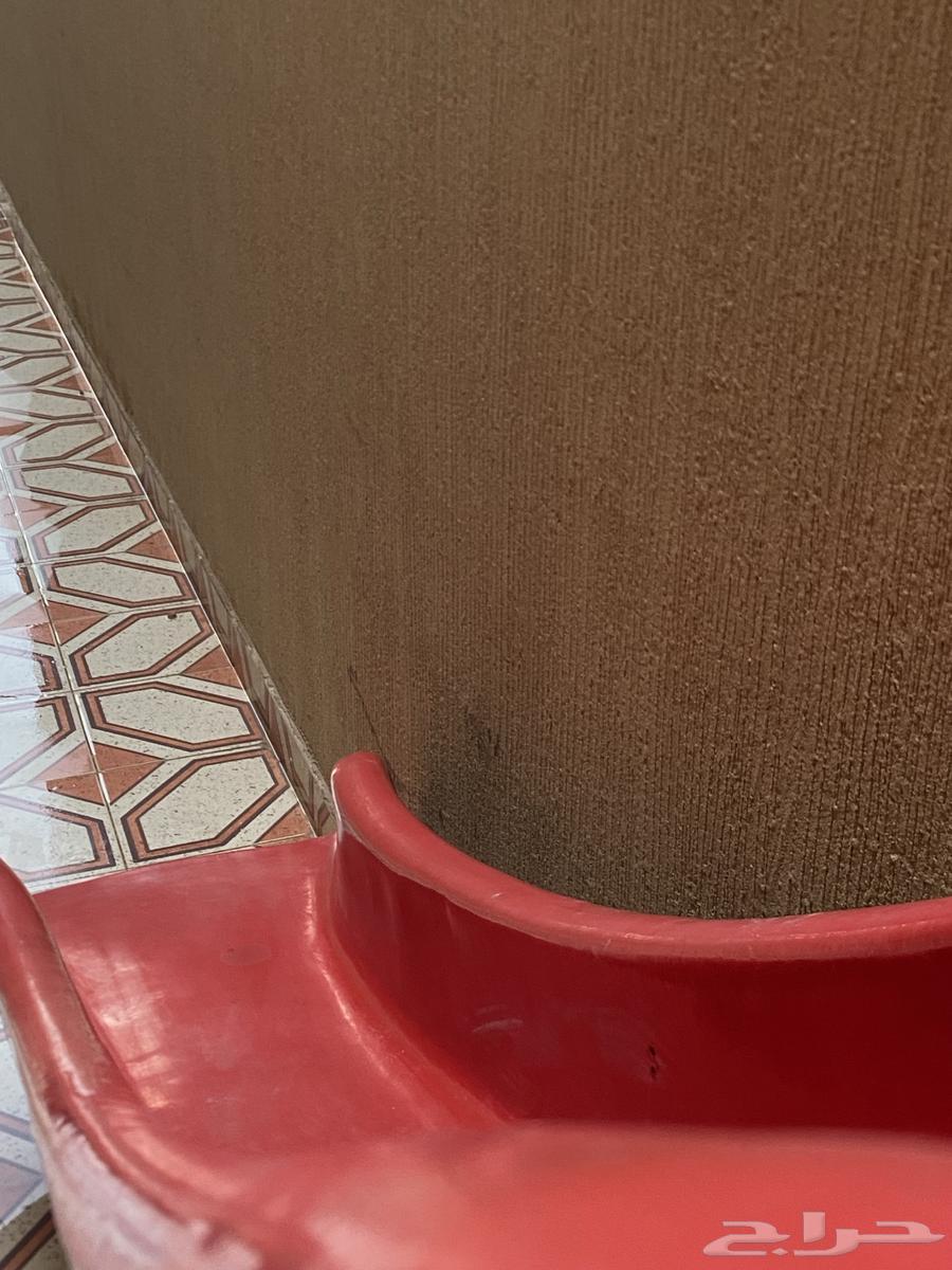 A wheelbarrow I use for modesty, iron with fiberglass plastic, its price is 500, seriously it's worth more64568270072451110