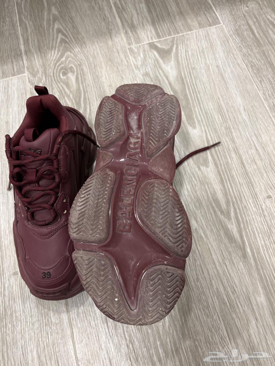 جزمةبلنسياقا (اصلييي) المقاس 39 ألون نادر مخملي السعر (220064562629465602111