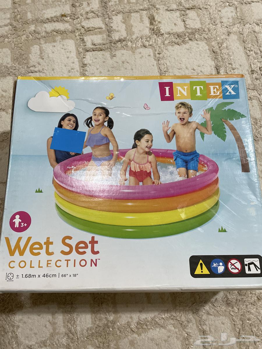 Large children's pool, clean used, still new, fits 5 or 6 children64563674617090110