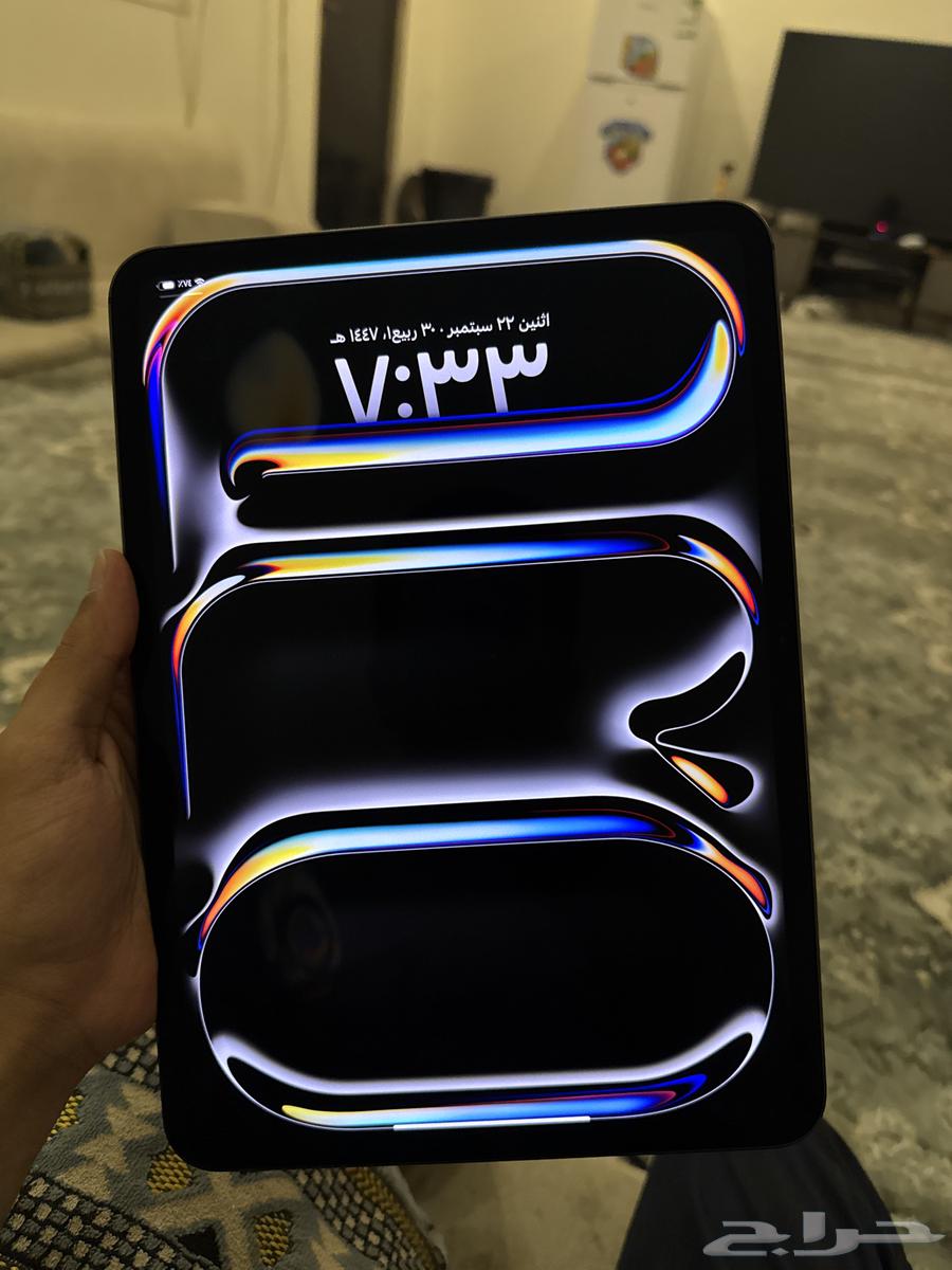 ايباد برو m4 اسود 11 انش64569468109315112