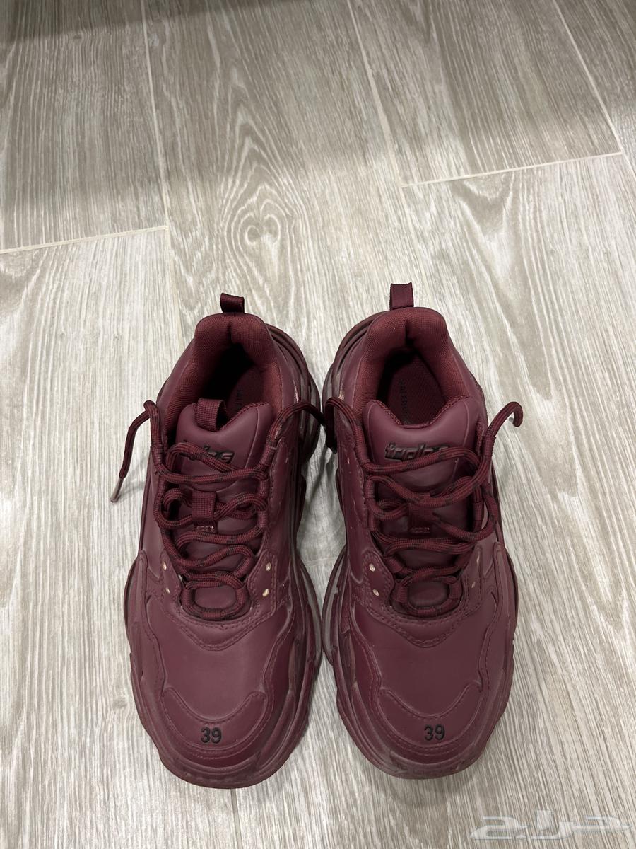 جزمةبلنسياقا (اصلييي) المقاس 39 ألون نادر مخملي السعر (220064562629465602110