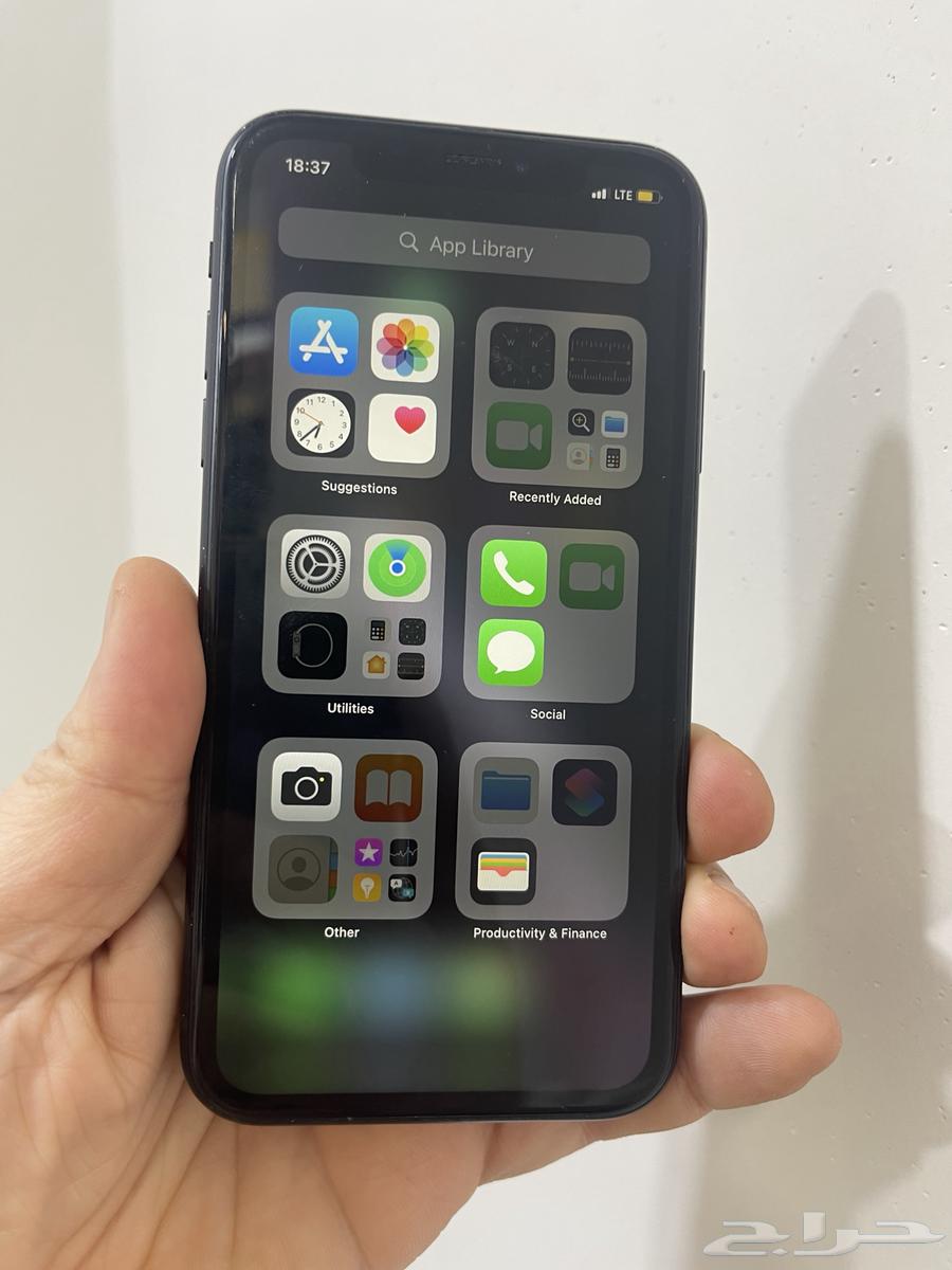 اكس ار السعه 128 بطاريه 100 كل شي يعمل والبيع بتمارا64569015795970111