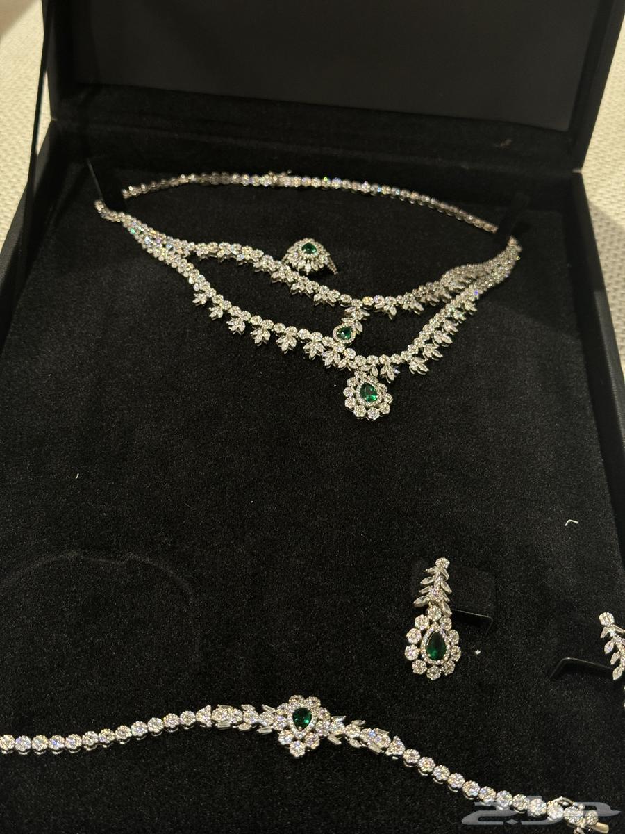 Silver set used twice64570669116801112