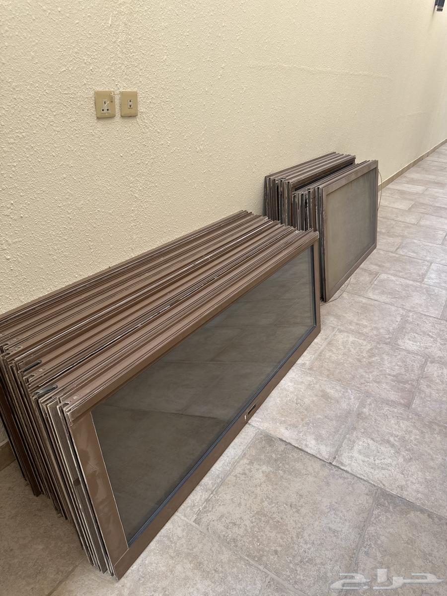 Clean aluminum windows with frame for sale, fully used64567835832833113