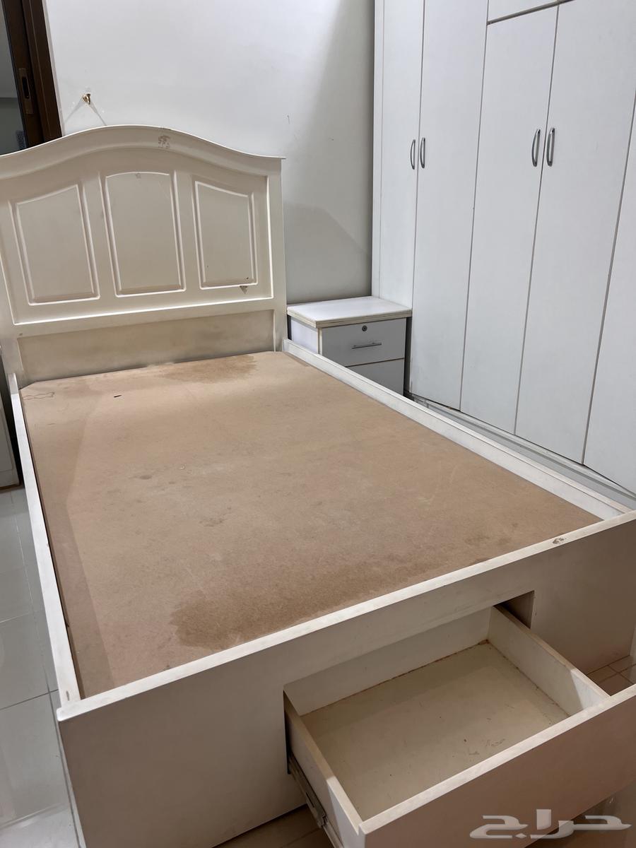 سرير نفر ونص مع كومدينه صغيره64570901004290110