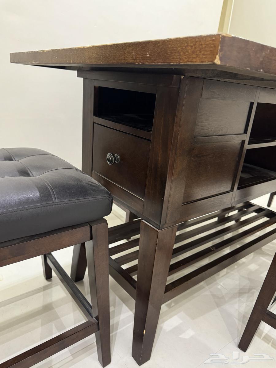 طاولة طعام و مساند64567753158274113