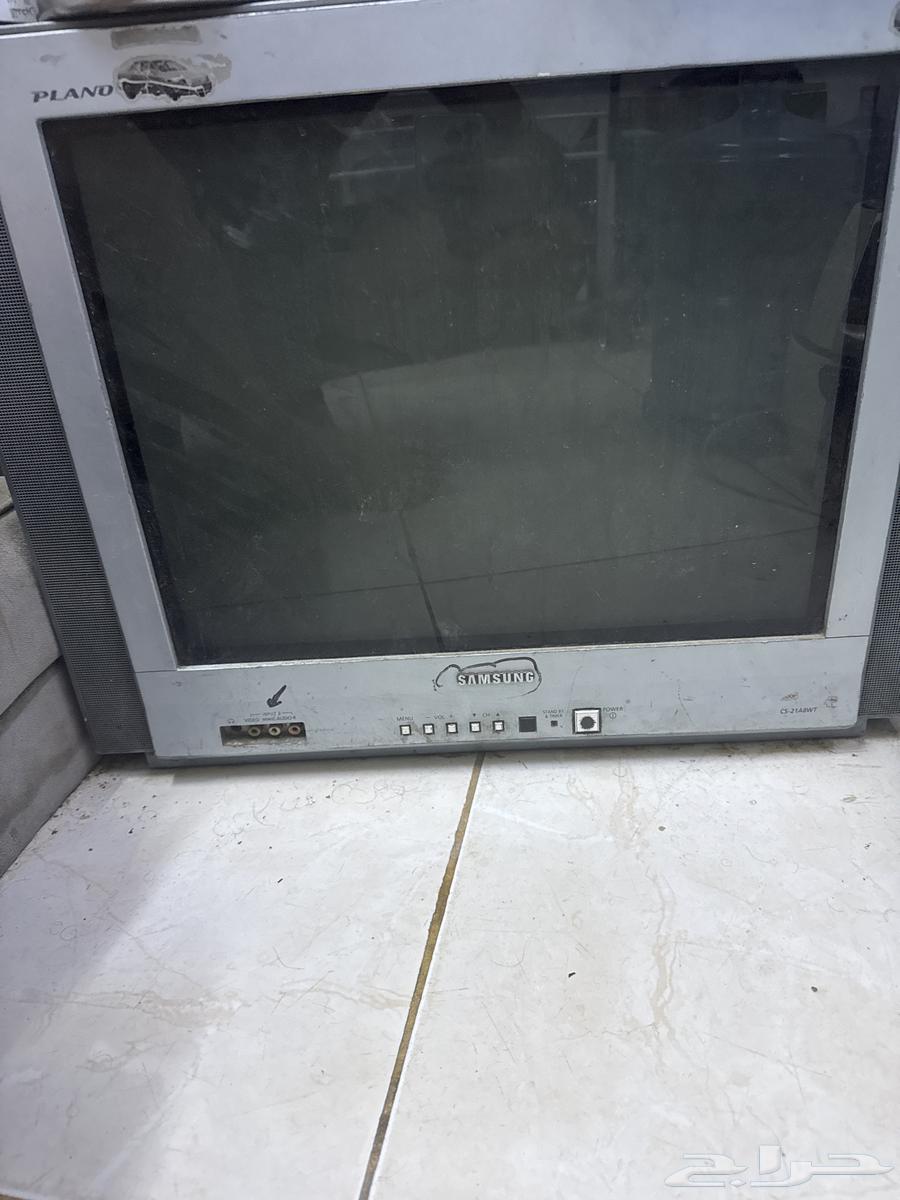 شاشه تليفزيون ماركة سامسونج اللي يحتاجها يكلمني64563131843331110