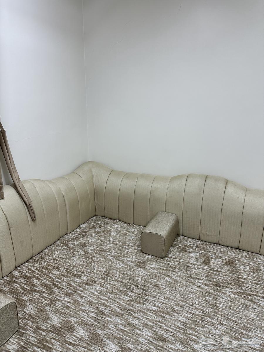 مساند و طاولة بلازما64567766989058113