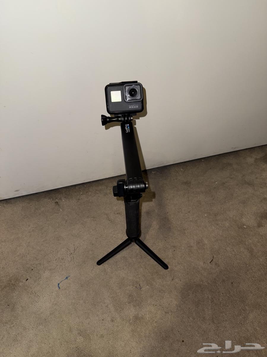 Go Pro Hero 6 in Great Condition   128GB card   tripod64564587977859113