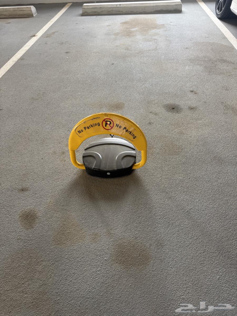 حاجز مواقف السيارات مستعمل64564796386819110