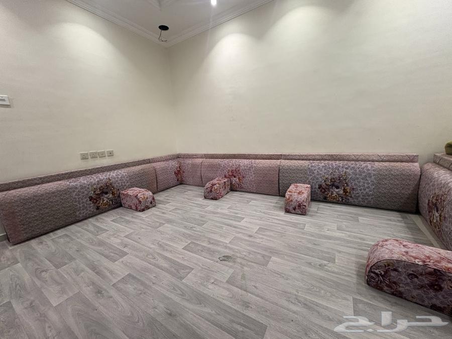 كنب ارضي نظيف64565479711875110