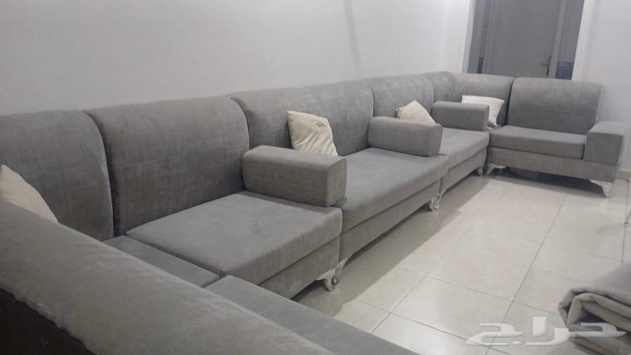 كنب للبيع مع طاولة زجاجية64570956112642113