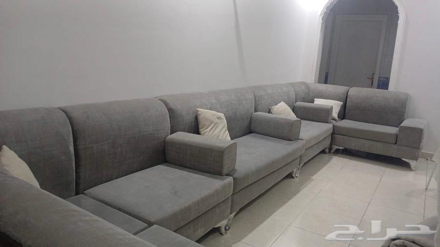 كنب للبيع مع طاولة زجاجية64570956112642111