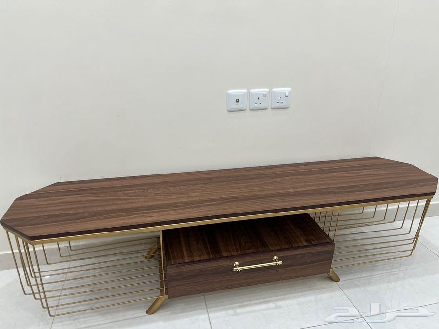 طاوله شاشه للبيع64567725398403110