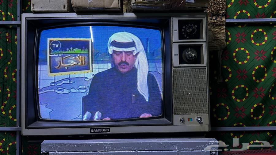 تلفزيون قديم64564657142914110