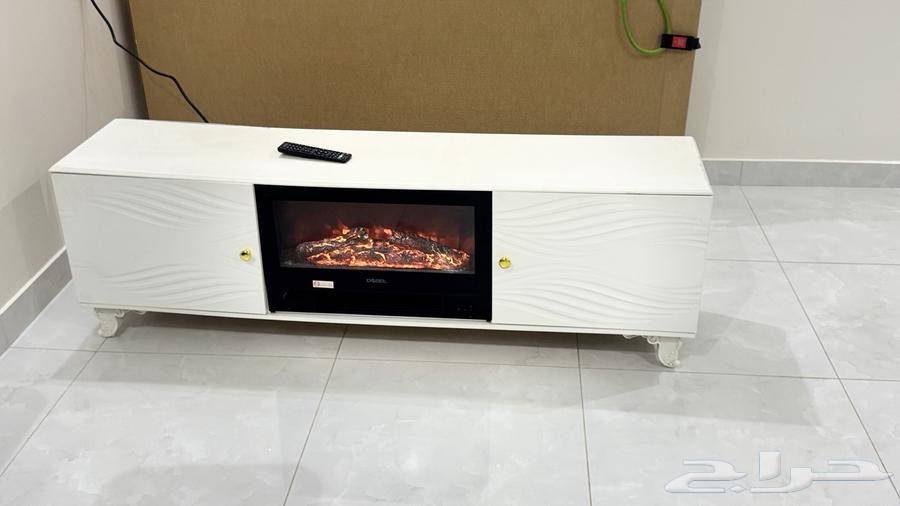 طاولة مع مدفأة كهربائية ديكور64569808246529110