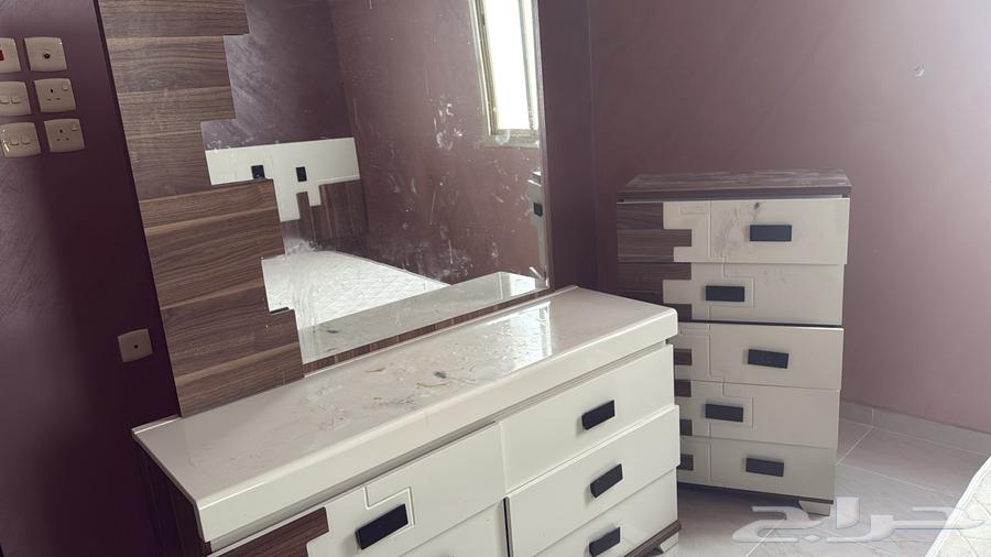 للبيع غرفه متكامله   طراحه64564908243970110