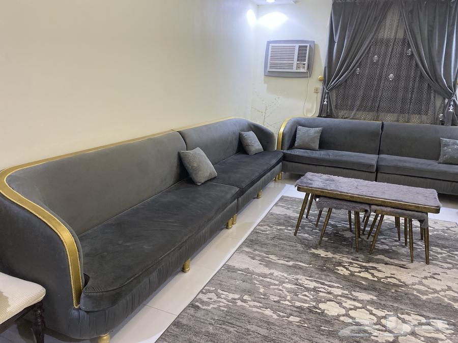 كنب صاله 4 في 5 لون رمادي مع أطراف ذهبي مع الفرشه 2 في 364563853931521111