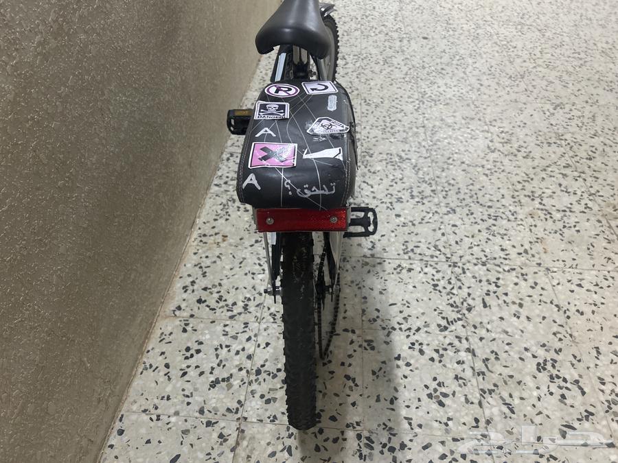 Modified black Rambo bicycle with Chinese defect 1 the chain is loose64569454380419110