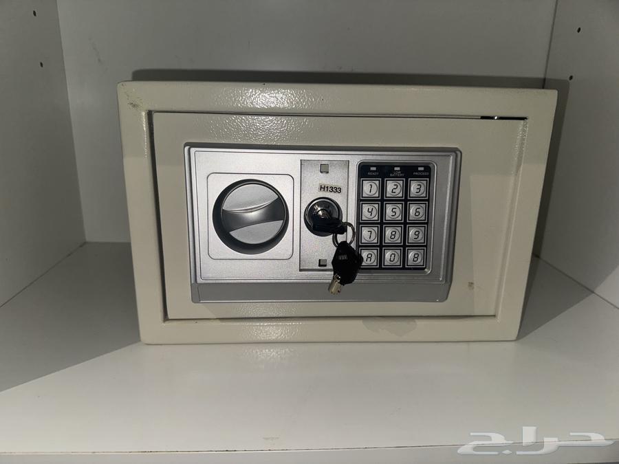 Small, Heavy and Secure Room Safe64563826509441113