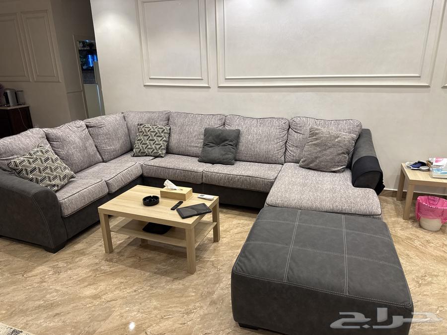 Sofa64570190048130112