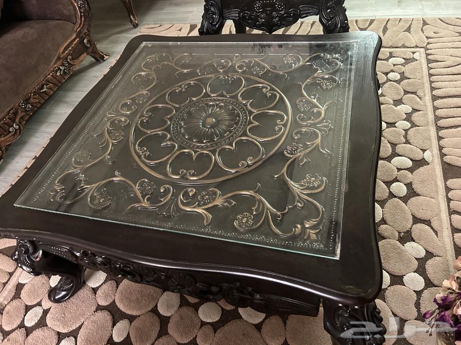 طاولة للبيع 500 ريال قابل للتفاوض64566008769795112