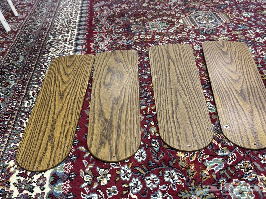 مروحه سقف قديمه ريش خشب تشتغل اتجاهين صناعه هون كنق نظيفه ج64565061485699111