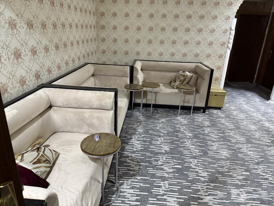 كنب مخمل اوف وايت64568592277889110