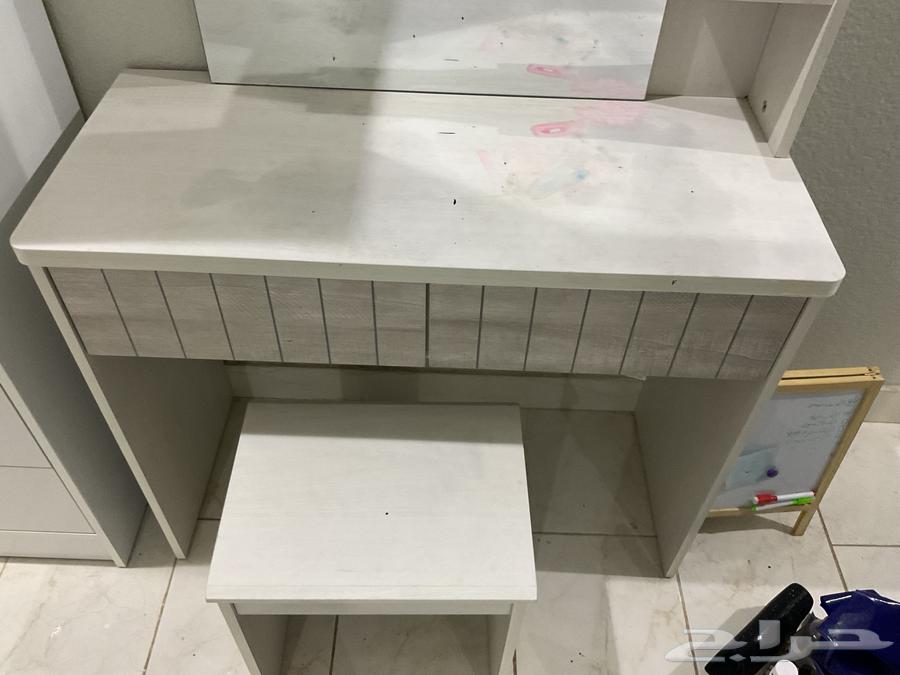 اثاث مستعمل غرفة نوم للبيع مدة استخدام 6 شهور64562937183489112